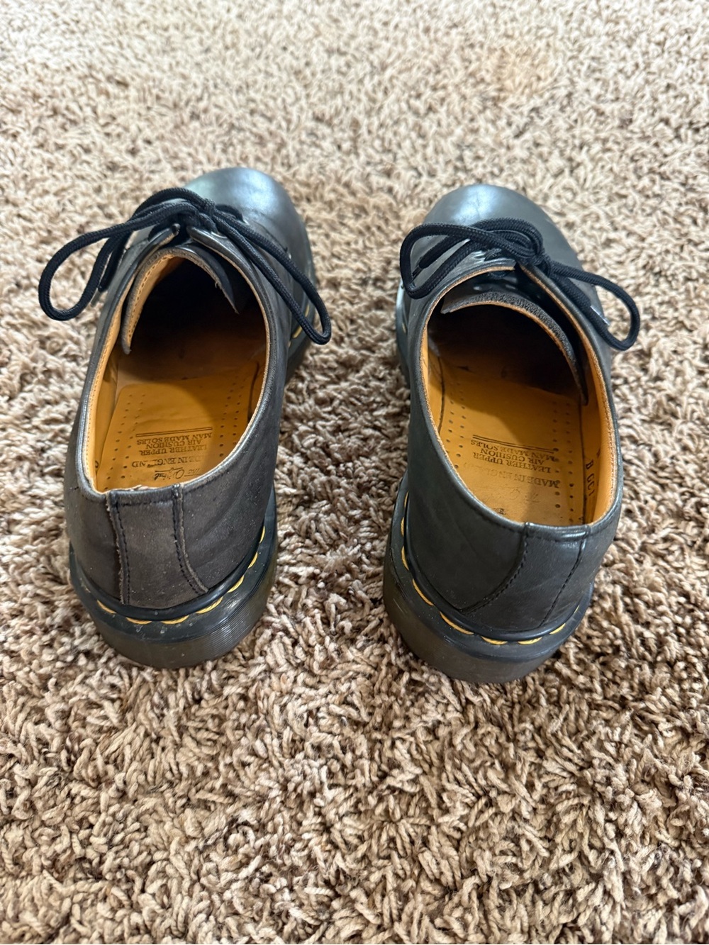 Vintage Dr. Martens Made in England 4-Eye Shoes – Black - Picture 4 of 7
